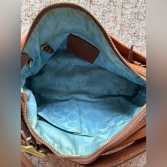🤎Coach smooth brown leather shoulder bag🤎 - Picture 9 of 10